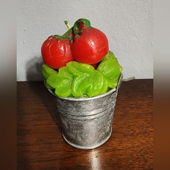 Candle Bucket of Tomatoes 3.5" High Red, Green, Silver Bucket - Picture 4 of 7